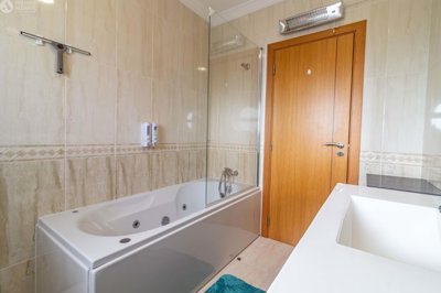 5149-796431-2cc89edbe504c7d6304b0ec45ff95b1d1