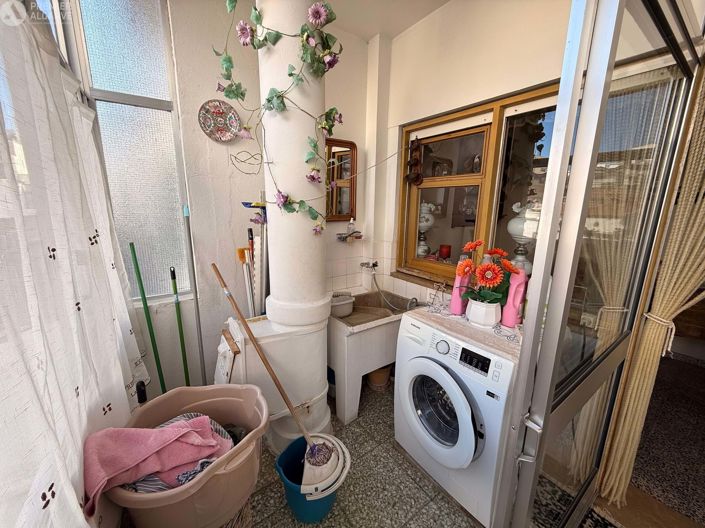 Image No.10-3 Bed Apartment for sale