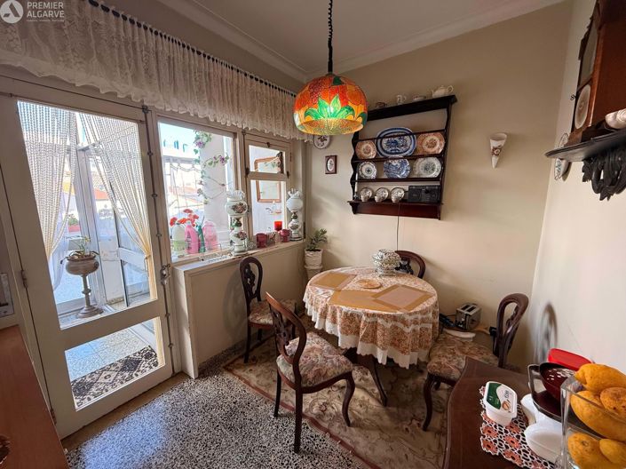 Image No.8-3 Bed Apartment for sale