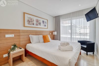 5149-811764-8e72a618765bd8dbf5502e3674808f79b