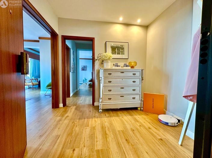 Image No.5-5 Bed Apartment for sale