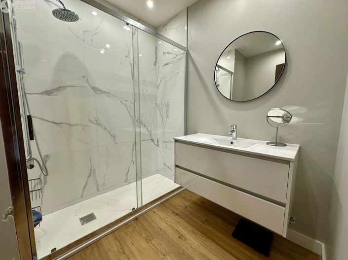 Image No.6-5 Bed Apartment for sale