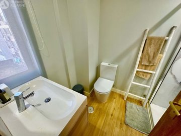 5149-813136-17fc7a1fea6ce452b55b8d392d0a2ff41