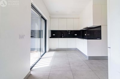 5149-819817-8e72a618765bd8dbf5502e3674808f79b