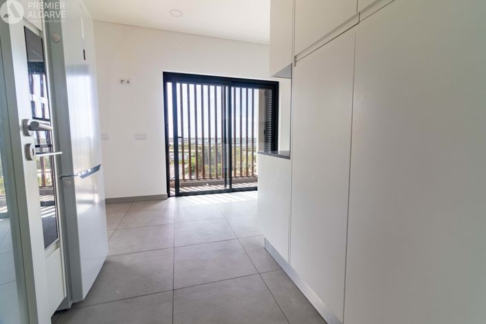 Image No.5-3 Bed Apartment for sale
