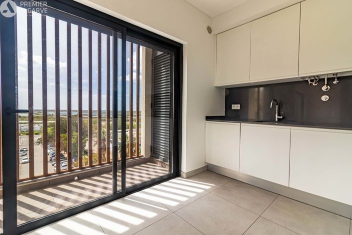Image No.7-3 Bed Apartment for sale