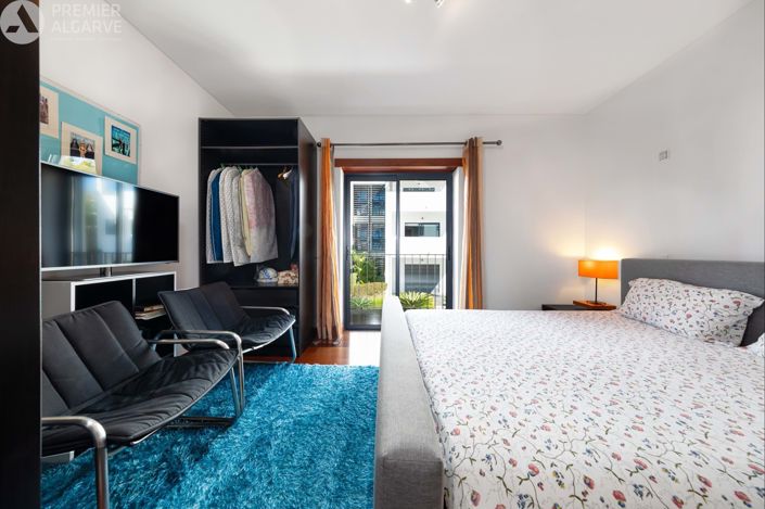 Image No.19-2 Bed Apartment for sale