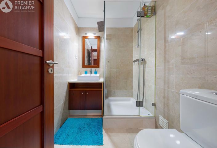 Image No.20-2 Bed Apartment for sale