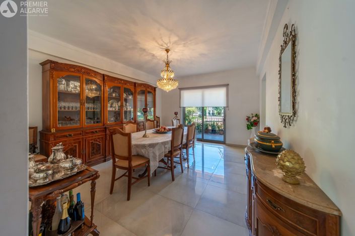 Image No.14-4 Bed Villa for sale