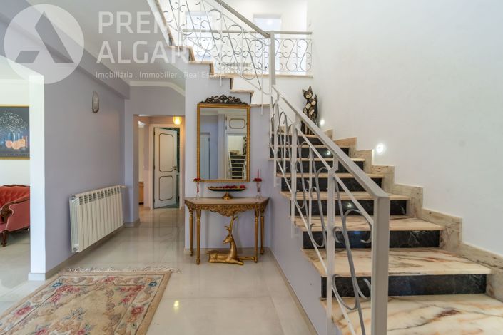 Image No.20-4 Bed Villa for sale