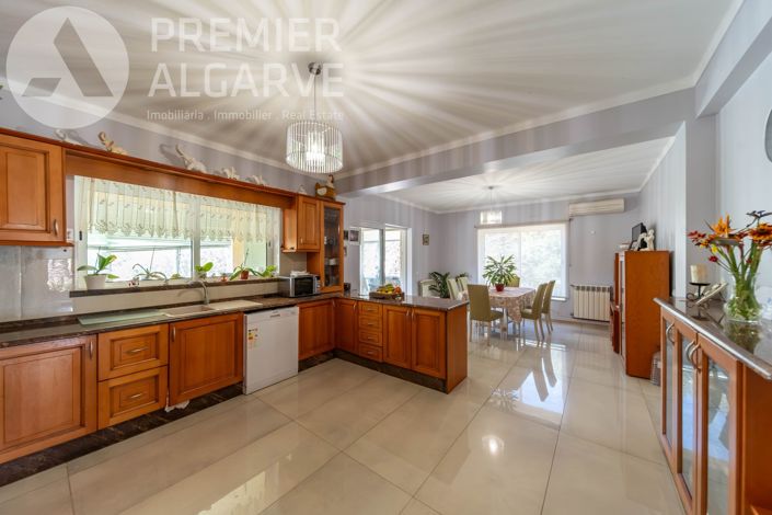 Image No.7-4 Bed Villa for sale