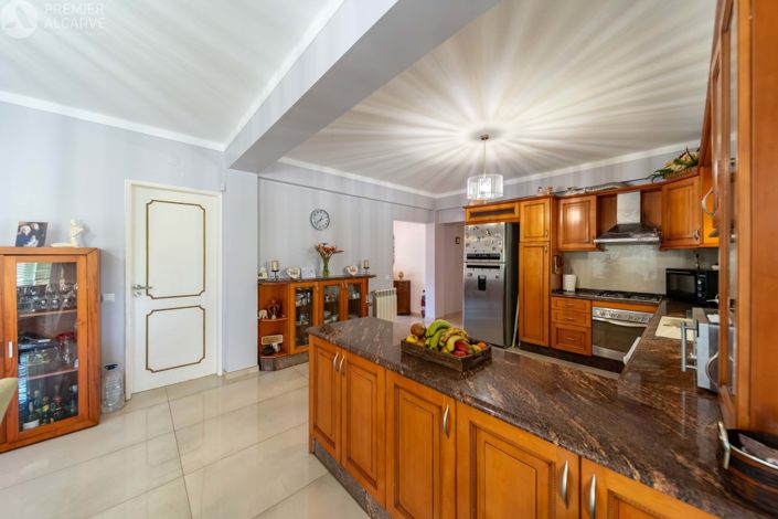 Image No.8-4 Bed Villa for sale