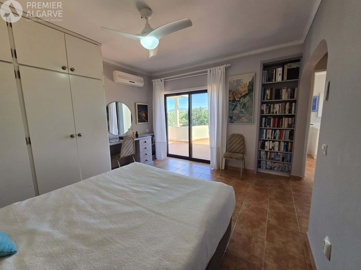 Image No.17-3 Bed Villa for sale