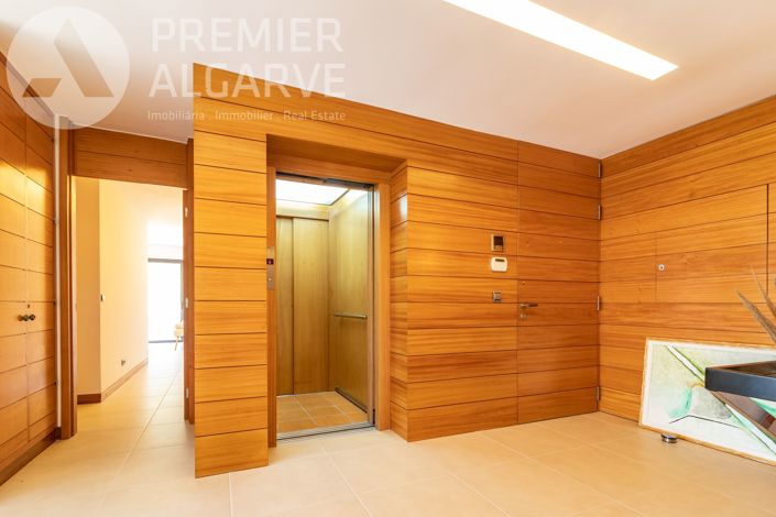 Image No.21-2 Bed Apartment for sale