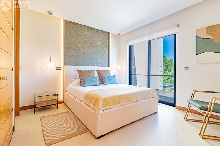 Image No.22-2 Bed Apartment for sale
