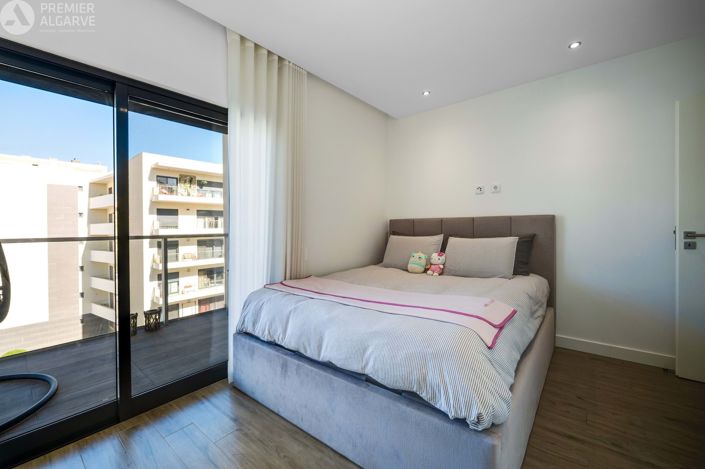 Image No.22-3 Bed Apartment for sale