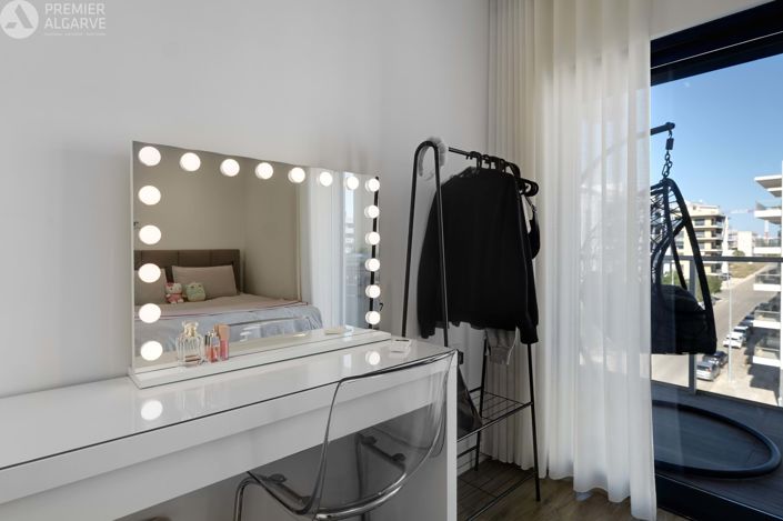Image No.28-3 Bed Apartment for sale