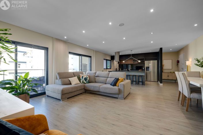 Image No.3-3 Bed Apartment for sale