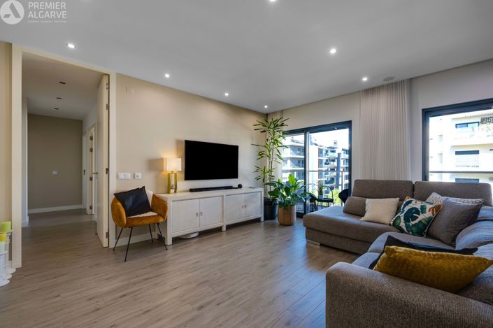Image No.34-3 Bed Apartment for sale
