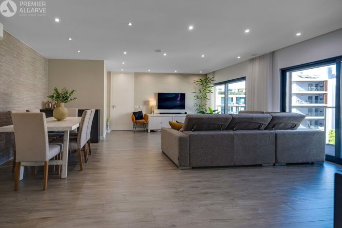 Image No.38-3 Bed Apartment for sale