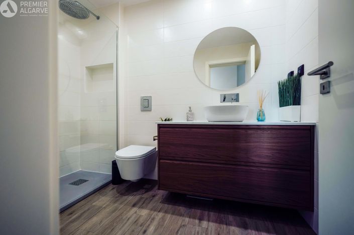Image No.56-3 Bed Apartment for sale