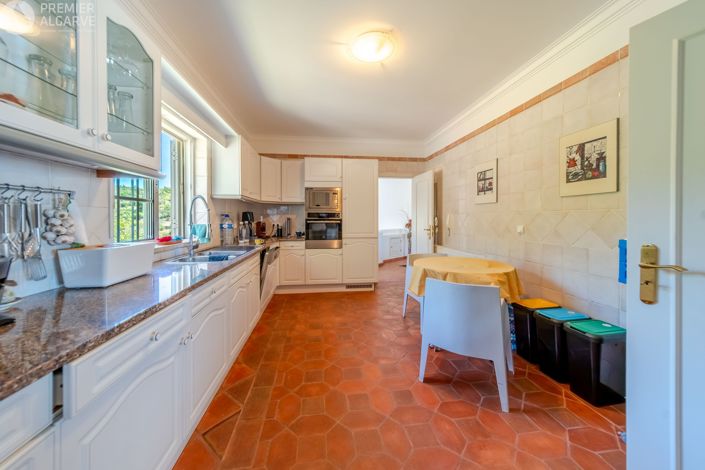 Image No.22-3 Bed Villa for sale