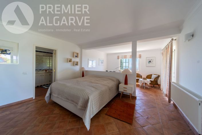 Image No.27-3 Bed Villa for sale