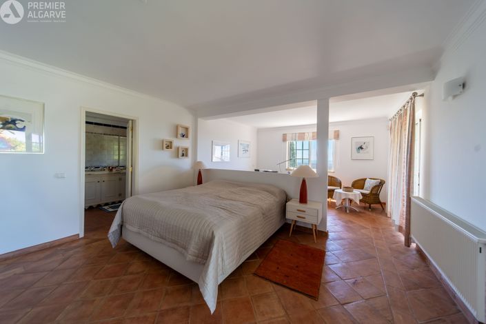 Image No.27-3 Bed Villa for sale