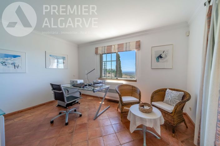 Image No.28-3 Bed Villa for sale