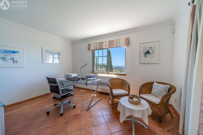 Image No.28-3 Bed Villa for sale