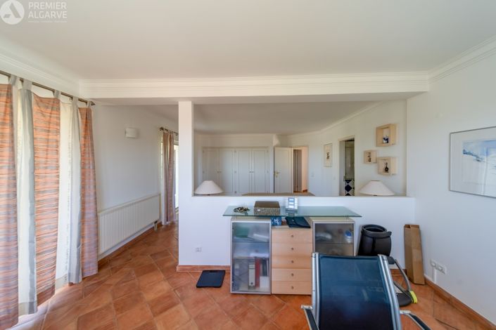 Image No.29-3 Bed Villa for sale