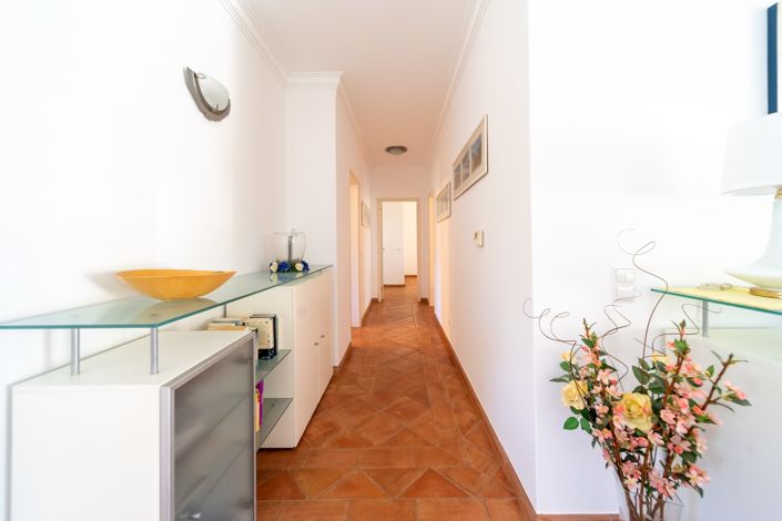 Image No.33-3 Bed Villa for sale