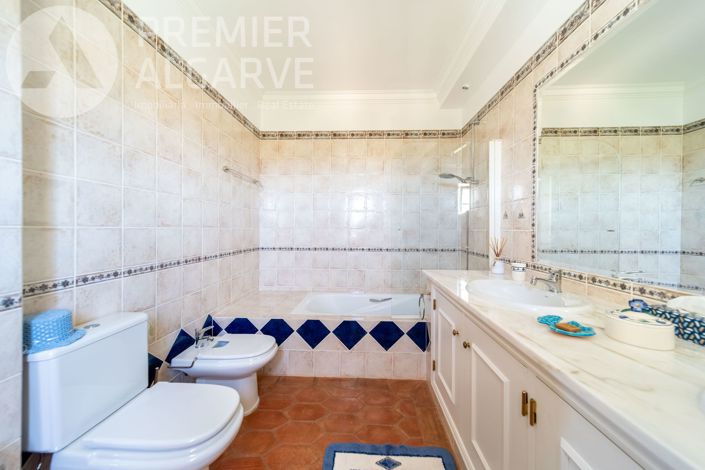 Image No.43-3 Bed Villa for sale
