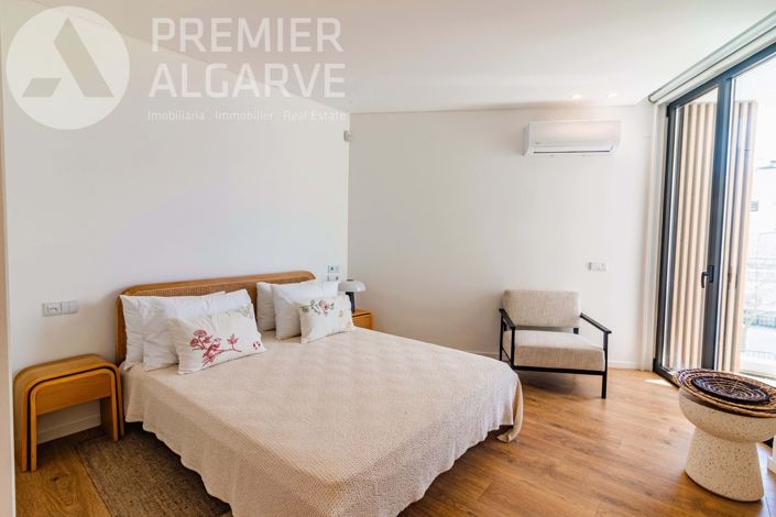 Image No.22-2 Bed Apartment for sale