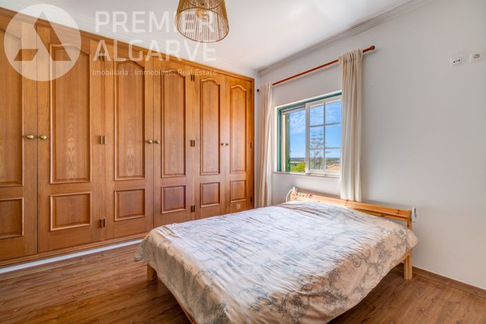 Image No.34-5 Bed Villa for sale