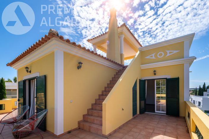 Image No.42-5 Bed Villa for sale