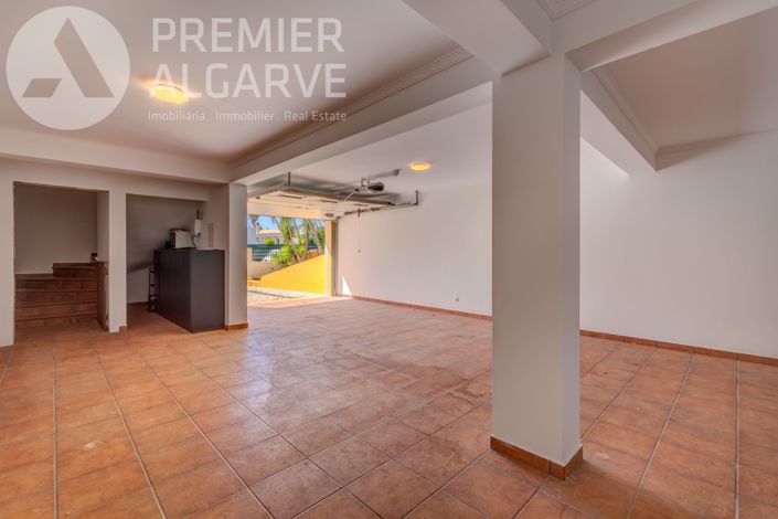 Image No.51-5 Bed Villa for sale