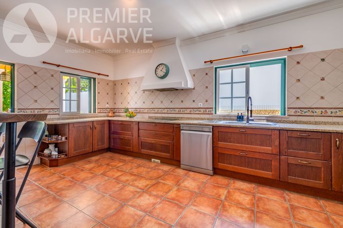 Image No.7-5 Bed Villa for sale