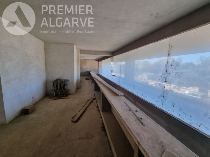 Image No.2-Propriété à vendre à Faro City