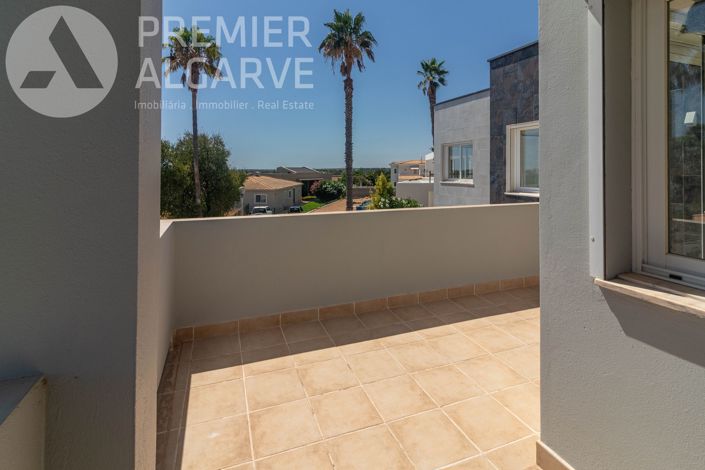 Image No.40-4 Bed Villa for sale