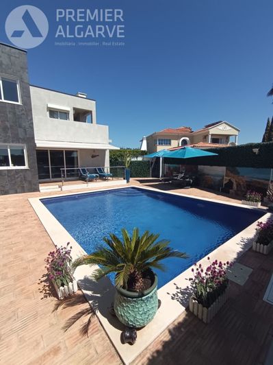 Image No.6-4 Bed Villa for sale