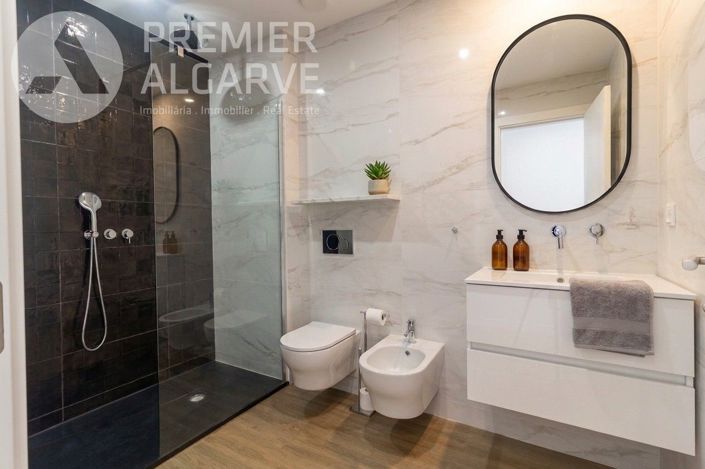 Image No.18-2 Bed Apartment for sale