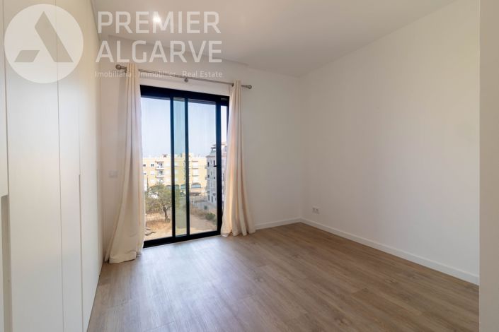 Image No.19-2 Bed Apartment for sale