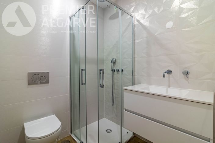 Image No.21-2 Bed Apartment for sale