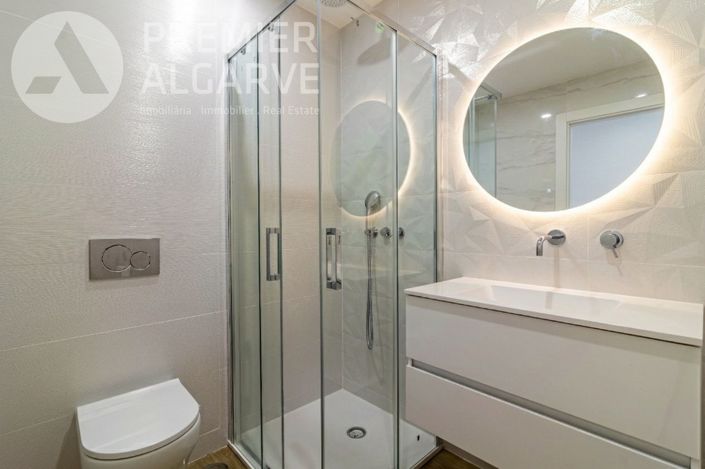 Image No.22-2 Bed Apartment for sale