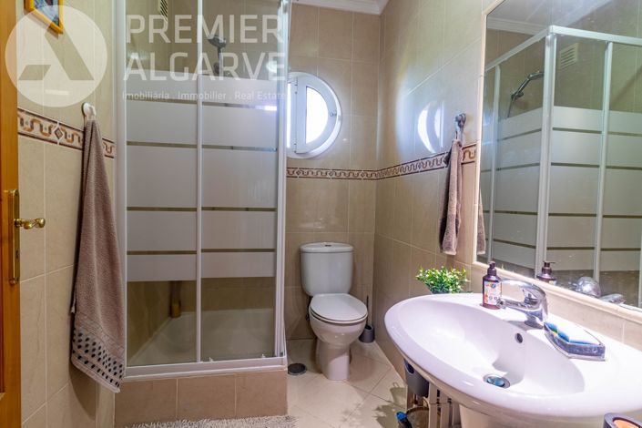 Image No.26-2 Bed Apartment for sale