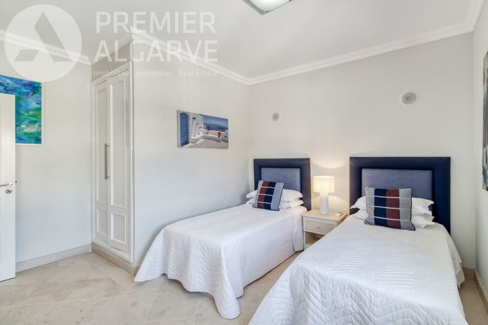 Image No.21-5 Bed Villa for sale