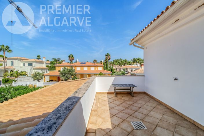 Image No.34-5 Bed Villa for sale