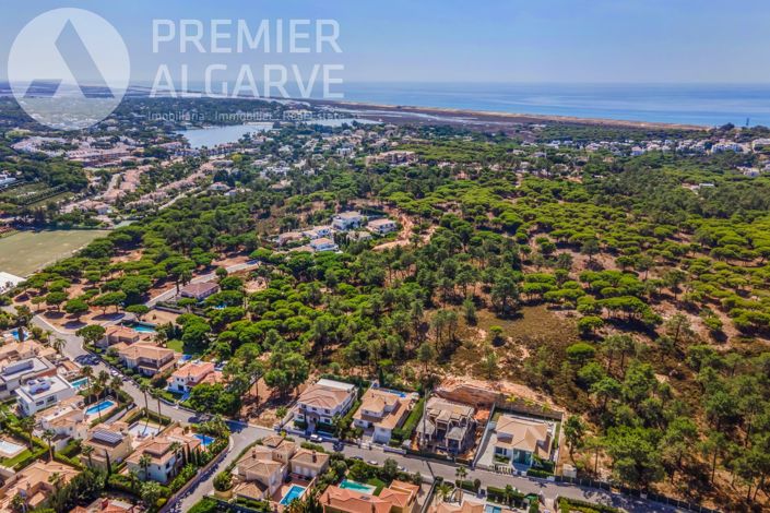 Image No.41-5 Bed Villa for sale