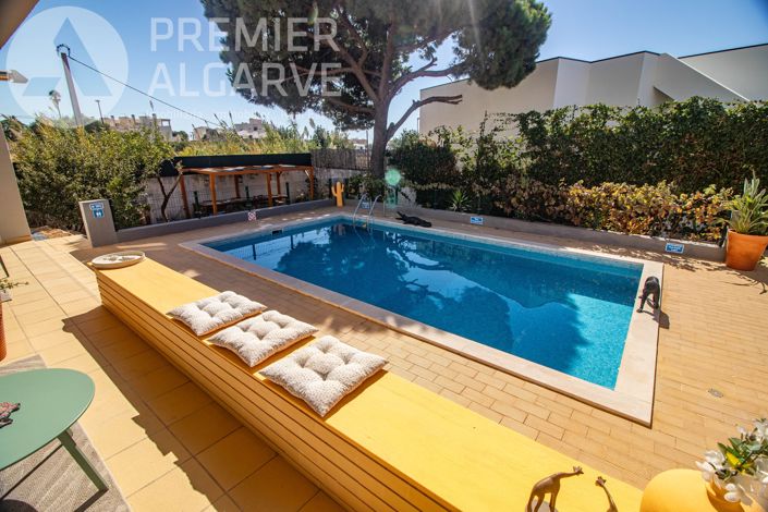 Image No.4-4 Bed Villa for sale